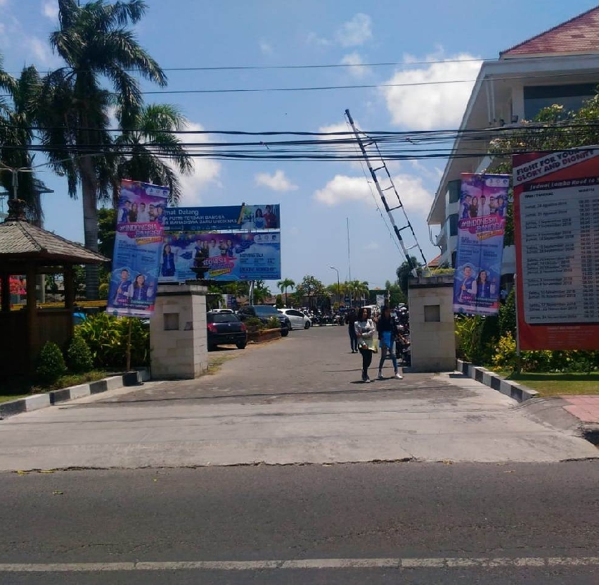 T Banner Event Undiknas